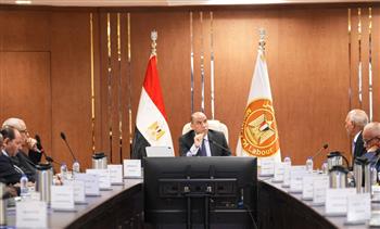   وزير العمل: صندوق إعانات الطوارئ يقدم "إعانات" لـ 441 ألف عامل بـ2.557 مليار جنيه