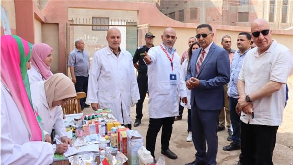 محافظ القليوبية يتفقد القافلة البيطرية المجانية بكفر شكر