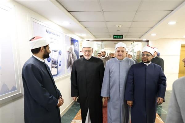 الشيخ أيمن عبدالغني يفتتح وحدة الدعوة الإلكترونية بمجمع البحوث الإسلامية