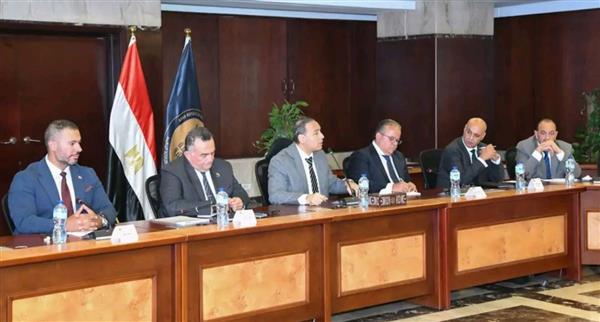 الرقابة المالية تقترب من إطلاق "الشورت سيلينج".. خطوة جديدة لتعميق سوق المال