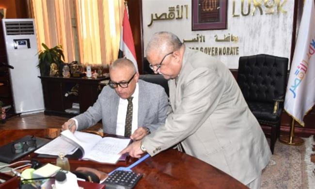 محافظ الأقصر يعتمد نتيجة الشهادة الإعدادية بنسبة نجاح 78.37%