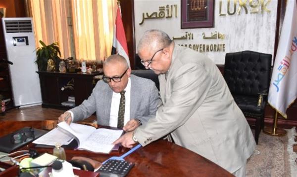 محافظ الأقصر يعتمد نتيجة الشهادة الإعدادية بنسبة نجاح 78.37%