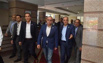   وزير الاستثمار يتفقد عدد من المشروعات الصناعية بالعامرية 