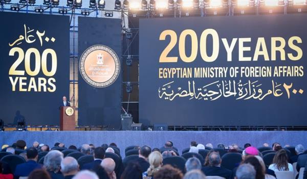وزير الخارجية: الرئيس السيسي أولى اهتماماً استثنائياً بالعمل الدبلوماسي