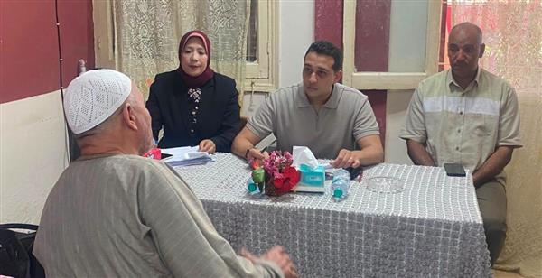نائب محافظ الفيوم يوجه بحل شكاوى المواطنين في العزب