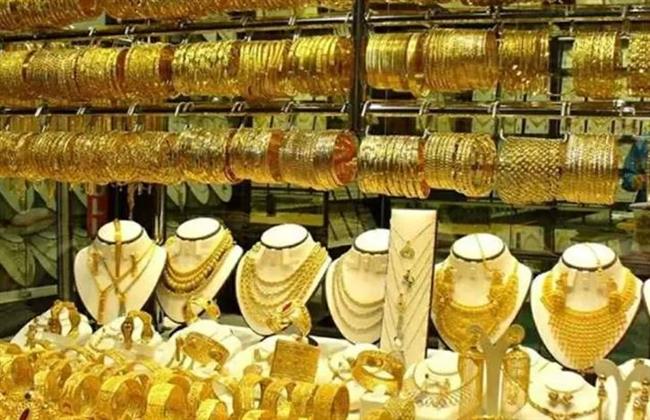 أسعار الذهب تنخفض.. فرصة للشراء؟