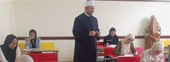   طلاب الثانوية الأزهرية بشمال سيناء يؤدون امتحان مادة الجغرافيا