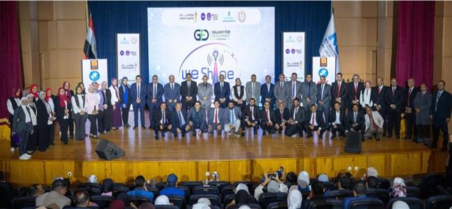 المصرية للاتصالات تكرم أصحاب المشروعات المتميزة بمدارس WE 