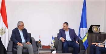 محافظ دمياط يستقبل وزير الإنتاج الحربى