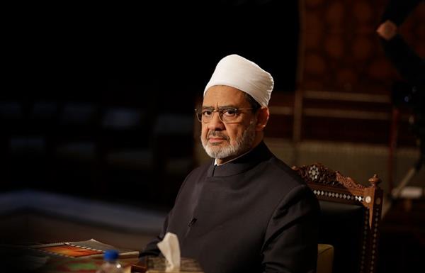 شيخ الأزهر يعزي السعودية في ضحايا سقوط طائرة أرامكو