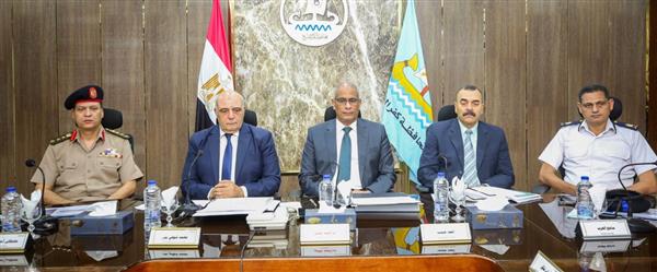 محافظ كفرالشيخ يناقش موقف تنفيذ مشروعات الخطة الاستثمارية للعام المالي 2025-2026