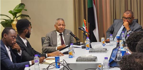 السفير السوداني بالقاهرة : قاعدة البيانات الجديدة تعزز رعاية الطلاب السودانيين في مصر