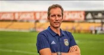   ألكسندر سانتوس يدخل حسابات الزمالك لخلافة معتمد جمال