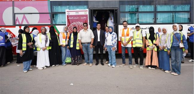 نائب محافظ مطروح يدشن مبادرة التبرع بالدم ويشارك كأول المتبرعين