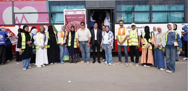 نائب محافظ مطروح يدشن مبادرة التبرع بالدم ويشارك كأول المتبرعين