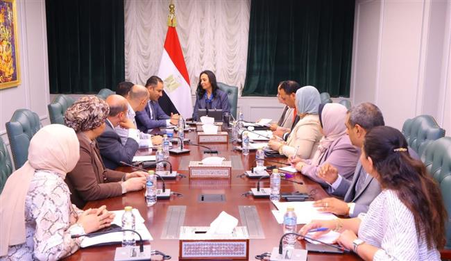 وزيرة التضامن الاجتماعي تلتقي عدداً من أعضاء مجلسي النواب والشيوخ