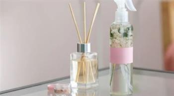 طرق عمل معطر جو منزلي طبيعي يدوم طويلاً بدون مواد كيميائية