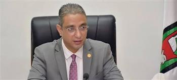   محافظة الجيزة: ضبط 401 مخالفة سرفيس وفض موقف عشوائى بميدان الجيزة وأخر بالمنيب 