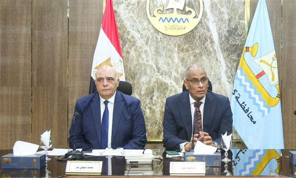 محافظ كفرالشيخ يوجه بسرعة حصر المحال العامة غير المرخصة لتوفيق أوضاعها