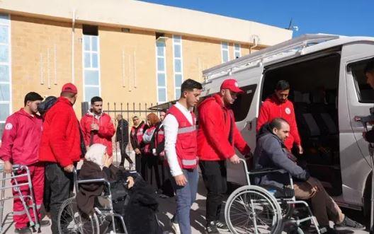 معبر رفح البري يستقبل دفعة جديدة من العائدين الفلسطينيين لقطاع غزة