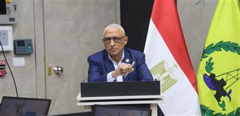 محافظ شمال سيناء يتابع استعدادات المحافظة للتعامل مع الأزمات والطوارئ