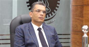   محافظ البحر الأحمر يتفقد مركز سيطرة الطوارئ