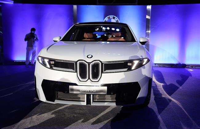 انطلاق BMW iX3 الجديدة كليًّا كأول طرازات Neu Klasse في مصر