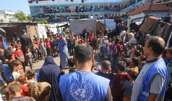 عدنان أبو حسنة: الأونروا تواجه عجزًا ماليًا بقيمة 100 مليون دولار