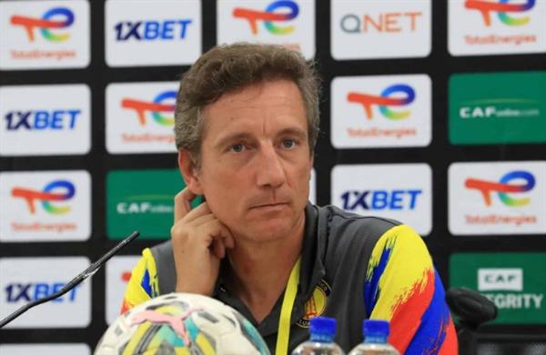 بعد ارتباطه بالزمالك.. ألكسندر سانتوس مدربًا للهلال السوداني