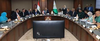 محافظ الجيزة يوجه بسرعة حل شكاوى المواطنين