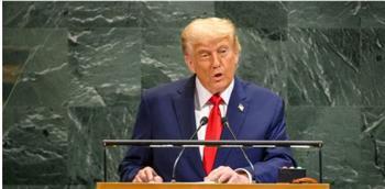 ترامب يوقع أمرا تنفيذيا يسهل إقالة آلاف الموظفين الحكوميين مرتفعي الأجور