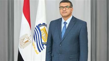   استجابة لتوجيهات المحافظ.. صرف مستحقات العمال بقنا