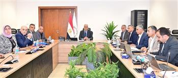 وزير الري يتابع حالة المنظومة المائية بتطهيرات الترع والمصارف وتطهير المساقي