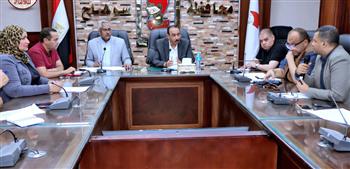   محافظ سوهاج يبحث استعدادات مرحلتي «حياة كريمة» الثانية والثالثة