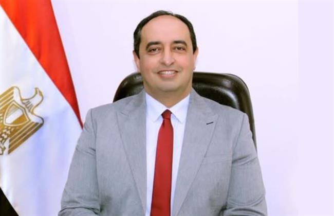 عمرو عثمان: تنفيذ زيارات منزلية في المناطق المطورة وقرى حياة كريمة للتوعية بمخاطر الإدمان 