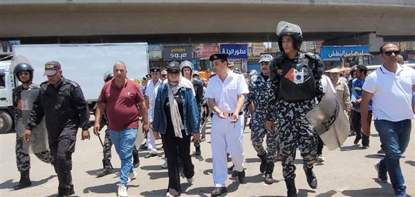 القليوبية تشن حملة مكبرة لرفع الإشغالات واستعادة الانضباط ببنها