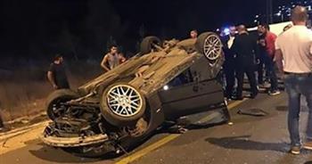 إصابة 4 مواطنين في حادث انقلاب سيارة ملاكى بطريق أسيوط الغربي