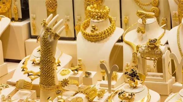 الذهب يفقد 60 جنيهًا بعد ساعات من التداول