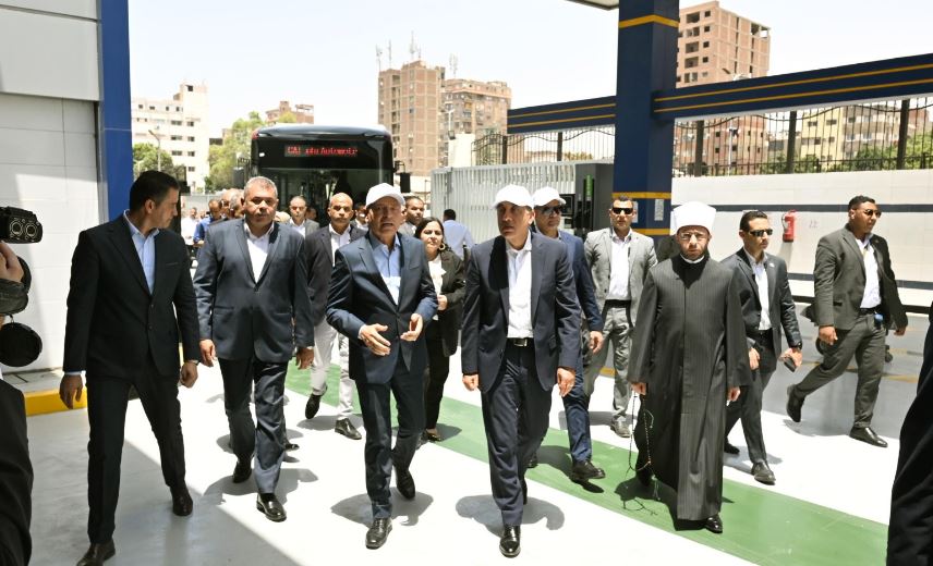 رئيس الوزراء يفتتح محطة تموين سيارات محافظة القاهرة المحوكمة