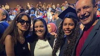 بحضور والدها .. ابنة شيرين عبد الوهاب تحتفل بتخرجها في المدرسة