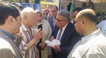   محافظ الدقهلية يكلف على الفور بصرف علاج أحد كبار السن التقاه بالشارع