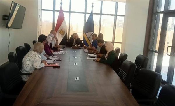 محافظ دمياط يتابع ملفات المتغيرات المكانية والتصالح