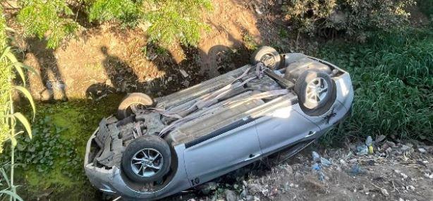 إنقاذ 3 أشخاص بعد انقلاب سيارة ملاكي في المنوفية