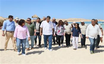   وزيرة التنمية المحلية ومحافظ البحر الأحمر يتفقدان الأنشطة السياحية والبيئية بمحميات المحافظة