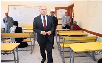 محافظ الغربية يتفقد لجان امتحانات الثانوية الأزهرية للشعبة الأدبية