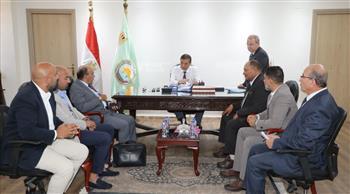 وزير الزراعة يبحث التحديات الراهنة التي تواجه قطاع بيض المائدة
