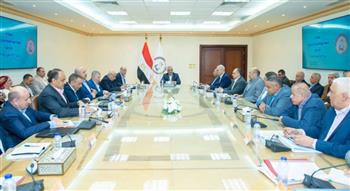   وزير الدولة للإنتاج الحربي يتابع مؤشرات الأداء للشركات والوحدات التابعة
