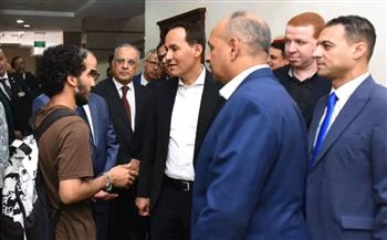   الرئيس التنفيذي للهيئة العامة للاستثمار يتفقد مركز خدمات المستثمرين والمنطقة الحرة بالإسكندرية