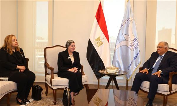 رئيس القومي لحقوق الإنسان ونائب رئيس النيابة الإدارية يبحثان تطوير آليات الشكاوى والتظلمات
