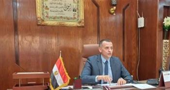 محافظ أسوان يوجه بسرعة تشغيل حضانة السيارات المخالفة